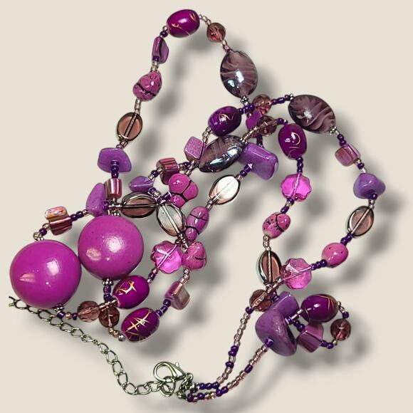 Vintage Bright Purple Stone Art Glass & MOP Shell Bead Necklace 42" - Picture 5 of 11